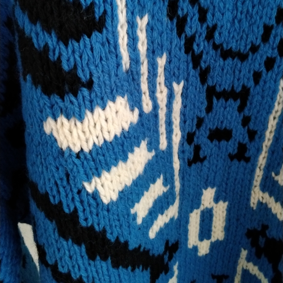 New CB Sport sweater - NWOT - Picture 4 of 6
